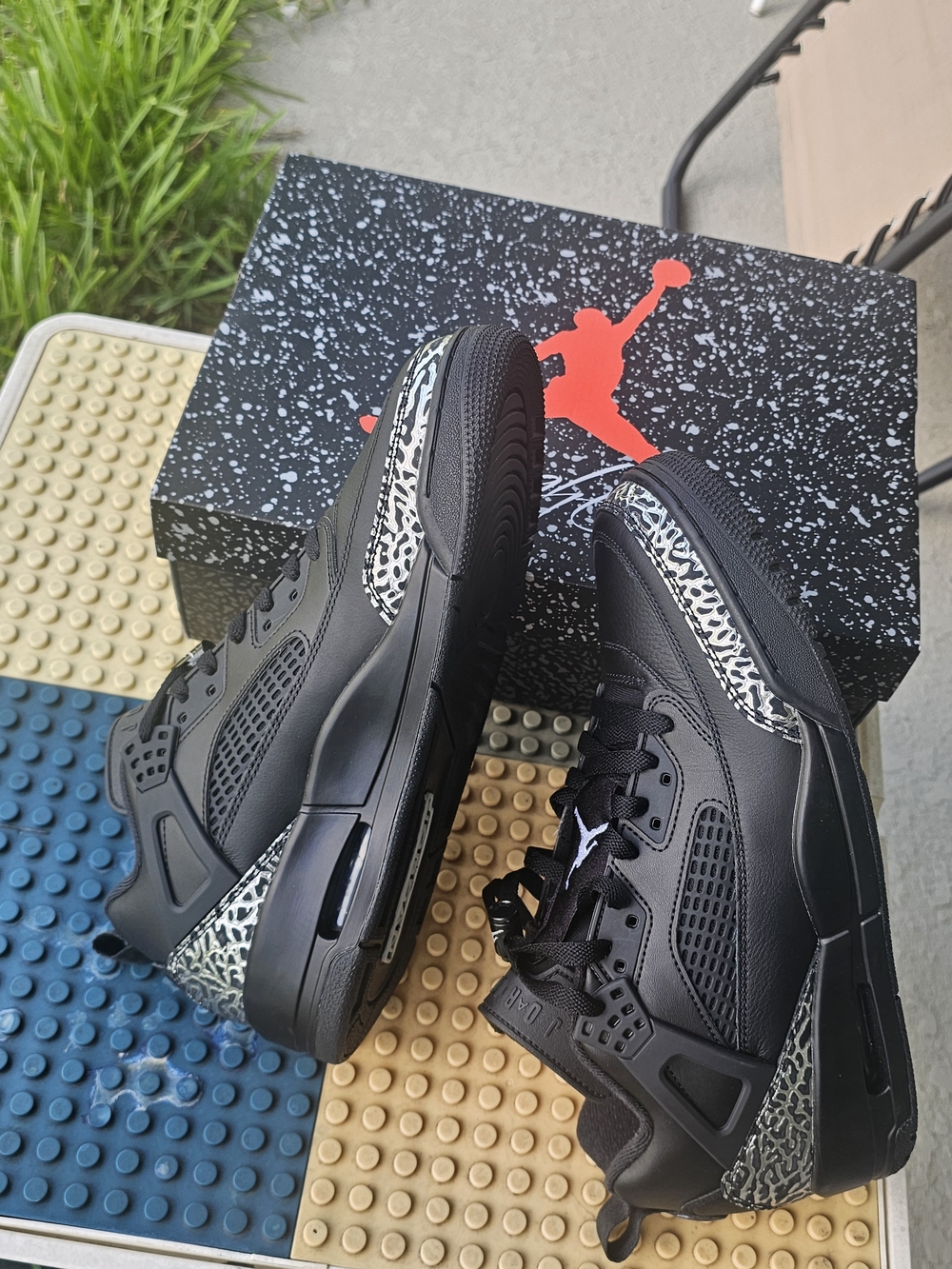 Size 10.5 - Air Jordan Spizike Low Black Metallic
